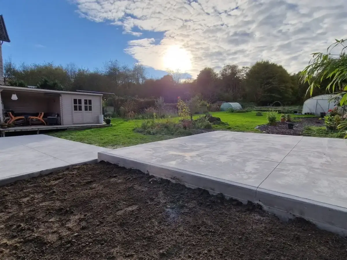 Dalle en béton pour terrasse, réalisation WS Aménagement